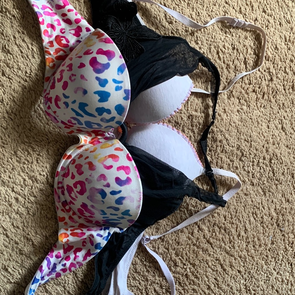 Lot of 3 Victoria’s Secret Bras